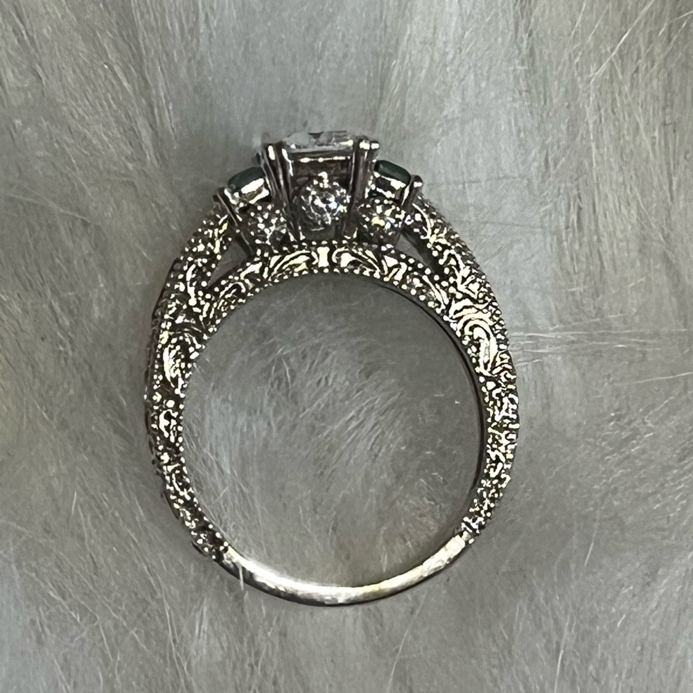 Deco Style Ring - Picture 4 of 13